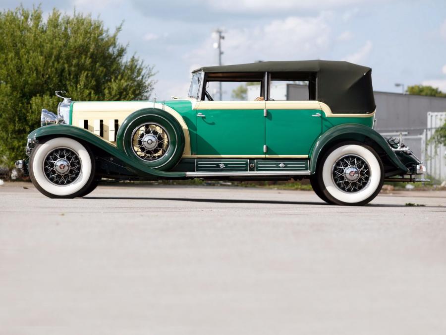  Cadillac V16 All-Weather Phaeton by Fleetwood 1930 года  (фото 13 из 26)